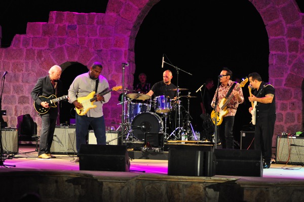 California All Star Blues Band at Zouk Mikael